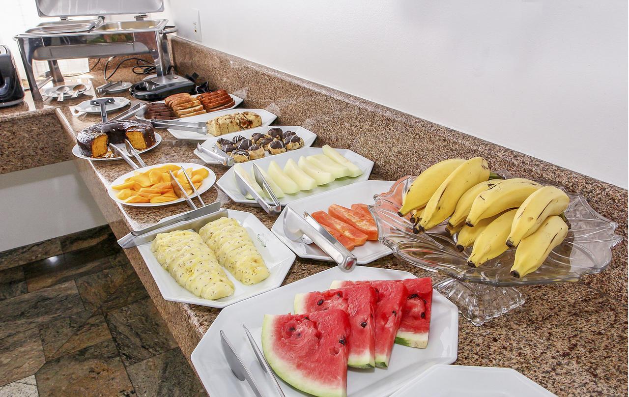 Holambra Garden Hotel Exterior photo A fruit salad