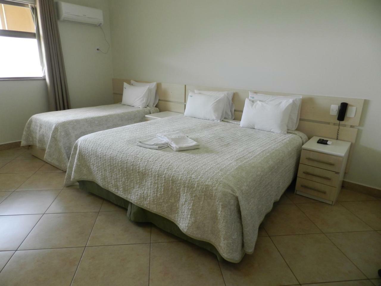 Holambra Garden Hotel Exterior photo A hotel room in Brazil